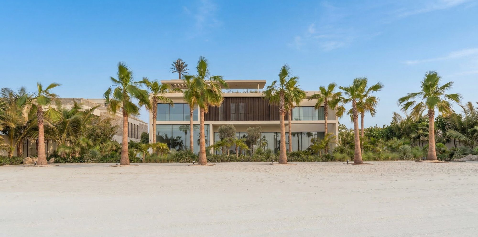 Luxury beachfront villa in Dubai